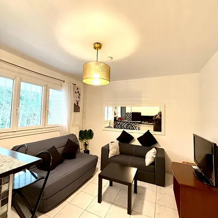 Entier 3 Pièces Agréables Café Offert Appartement
